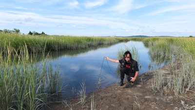 sTo Len makes a sound recording of the waterway at Sandy Point in West Haven.